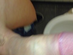cock dick penis offentlig toalett - pissar 