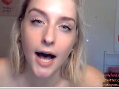 amateur blondine masturbation kleine titten 