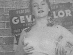 Vendeuse de Journauxgirl (1957)