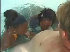 Black and White Fuck in Pool