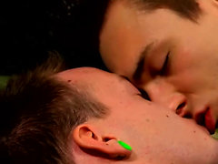 fellations gays des garçons d'emo gai les gais gay vidéo gais gay twinks gais 