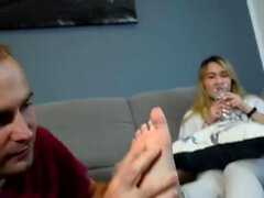 Czech Soles - Asian pizza delivery girl gets her sexy feet