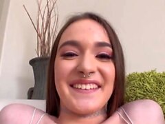 avsugning cumshot handjob pov teen 