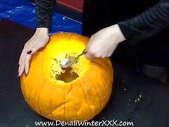 bdsm femdom halloween fan visa en pumpkin 