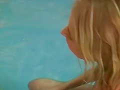 lezbiyen havuz genç 