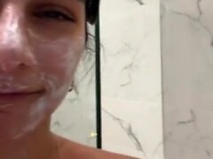 amateur big boobs brünett dusche 