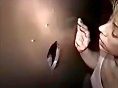 Amateur Couple Gloryhole