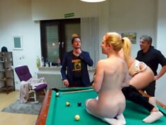 SPERMA ÜBERALL!! Billard-Abend eskaliert in ultra perversen Sperma-Orgien Gangbang!