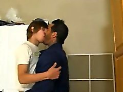 amatör gay suga gayvänligt ansiktssprut gay homofile gay 
