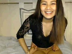 Camgirl from Thailand, residing in Norway.