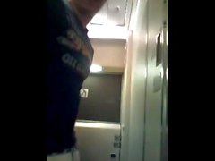 Str8 guy jerking on airplane