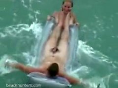 amateur strand blondine blowjob 