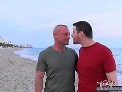 ours gais blowjob gays papas gay gay muscle 