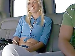 amateur blowjob bus blinkt in der öffentlichkeit 